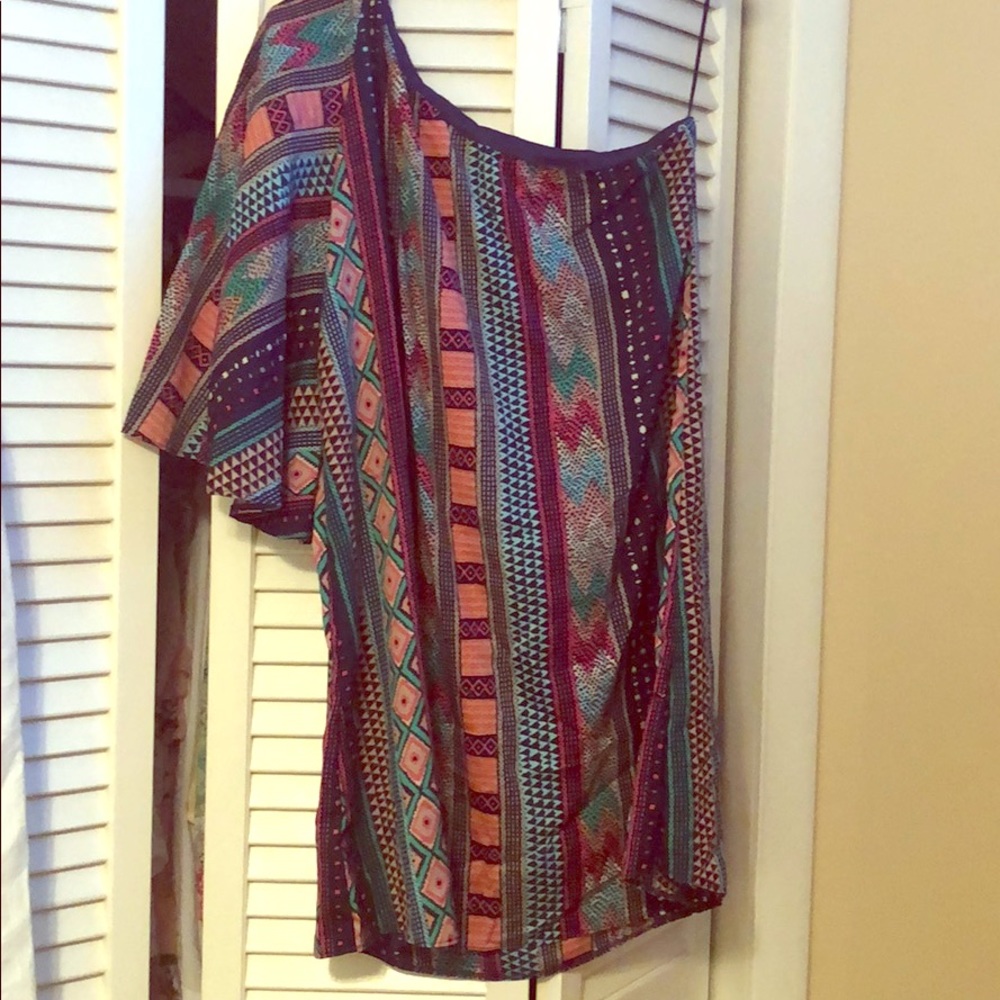 One shoulder dress